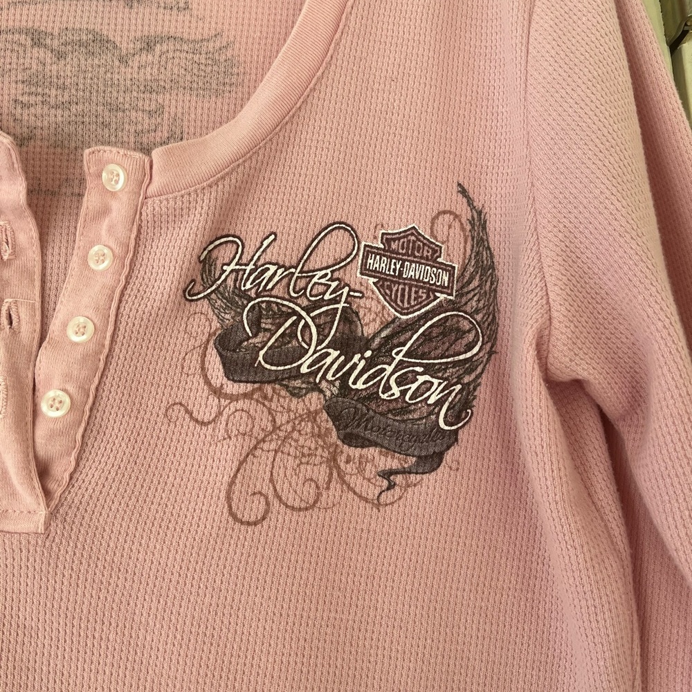 Harley Davidson top. Size Large.